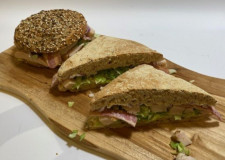 Sandwich  med kylling og bacon